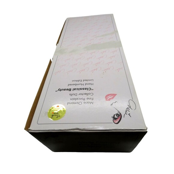 Marie Osmond Margot Musical Doll Porcelain in Box with Stand COA and Bracelet - Picture 11 of 11